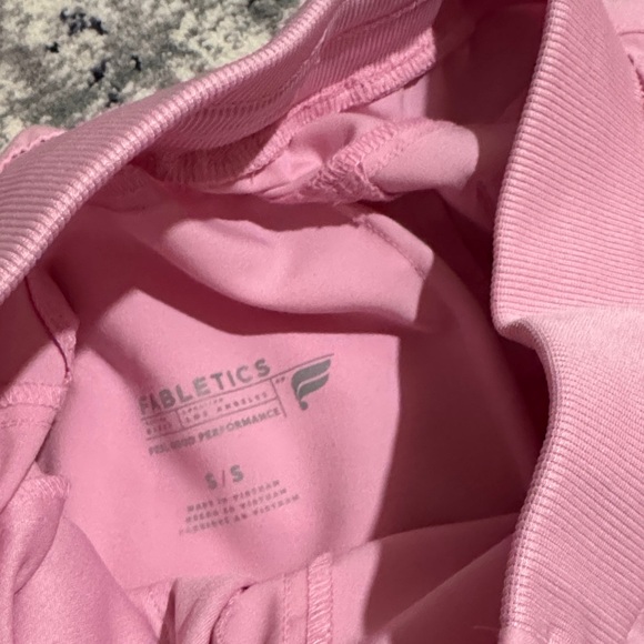 Fabletics Blush Pink scrubs - Picture 2 of 3